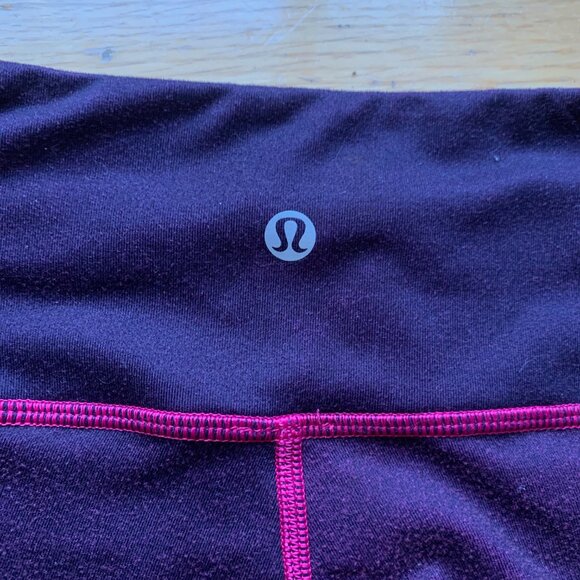 Lululemon High-Rise Ombre Pattern Leggings – Size Unknown (Approx S/M) - Picture 8 of 9